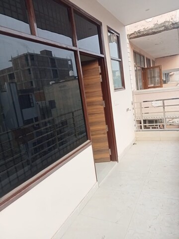 Balcony in 2 BHK Builder Floor at Sector 46 – for Rent