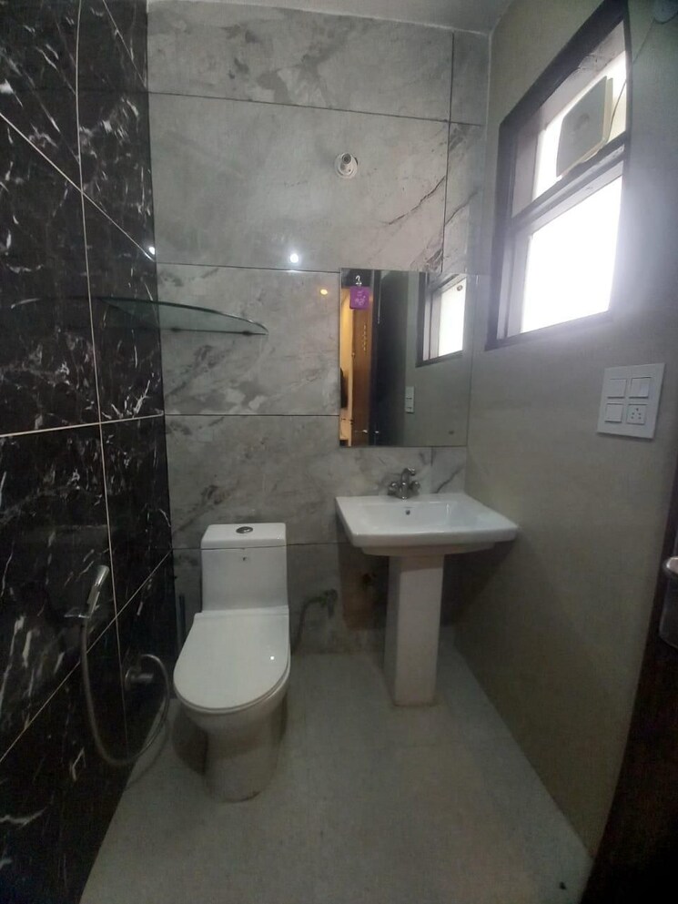 Bathroom, sector 45 1 RK 653 Sq.Ft. Builder Floor In Sector 45 Gurgaon 8207086