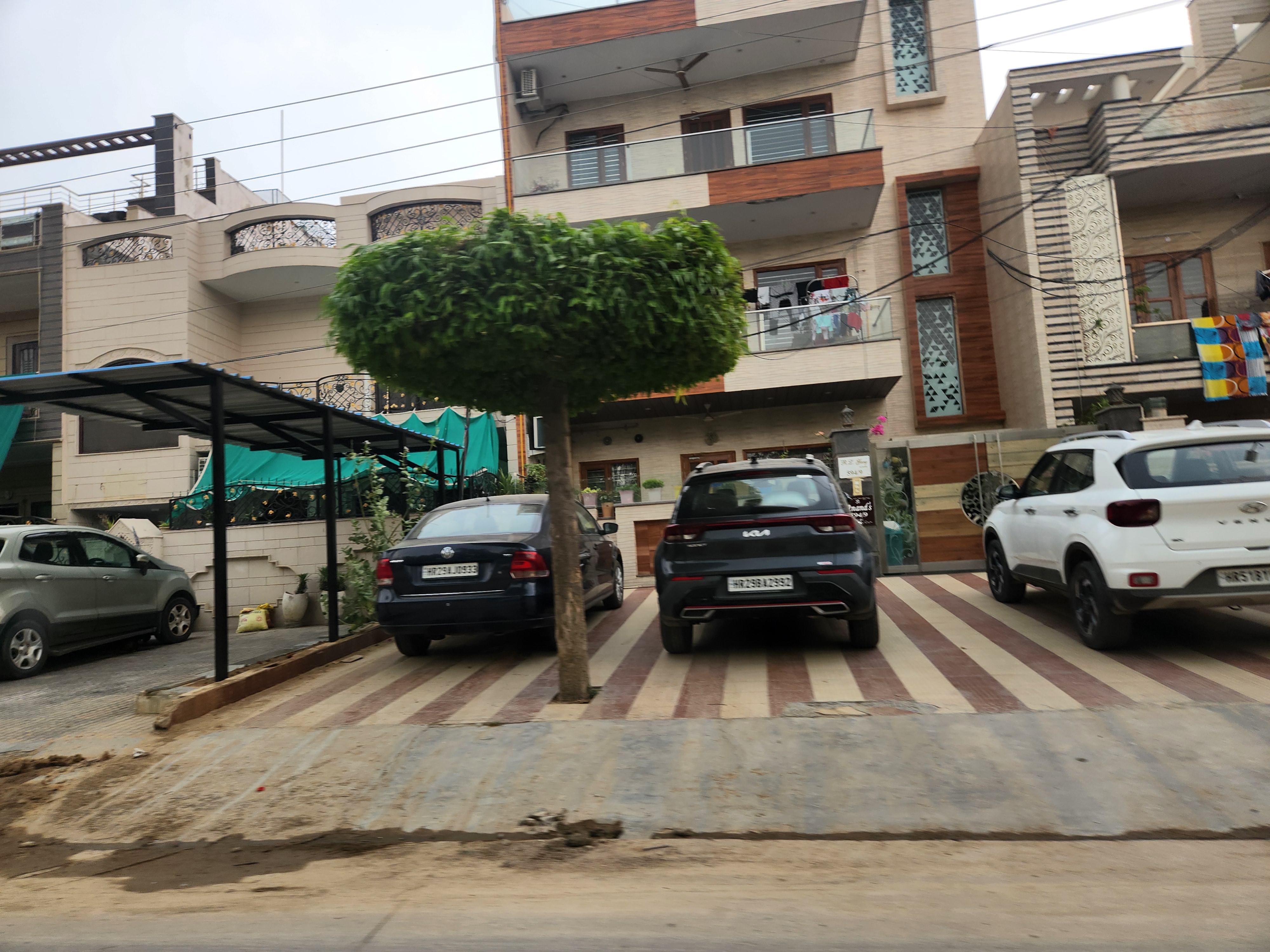 4 BHK + Pooja Room,Servant Room Independent House For Sale in Sector 15A