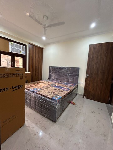 Bedroom in 3 BHK Builder Floor at Paryavaran Complex – for Rent