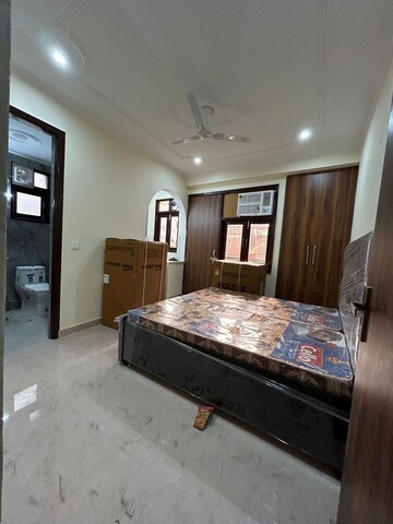 Bedroom in 3 BHK Builder Floor at Paryavaran Complex – for Rent