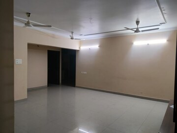 Room in 2 BHK Apartment at Rajapushpa Provincia, Narsingi – for Rent