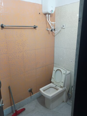 Bathroom in 2 BHK Builder Floor at Shakti Khand – for Rent
