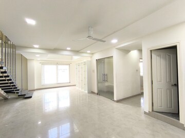 Room in 3 BHK Apartment at Rajapushpa Provincia, Narsingi – for Rent