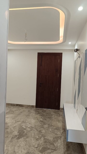 Building Lobby in 3.5 BHK Apartment at Paschim Vihar – for Rent