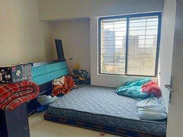 Bedroom in 1.5 BHK Apartment at Dhanori – for Rent
