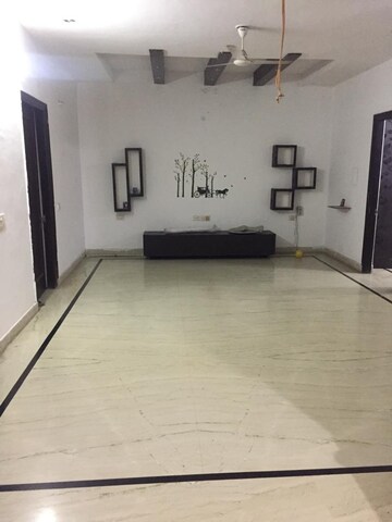 3 BHK Builder Floor For Rent in Sector 40