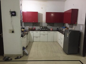 Bathroom in 3 BHK Builder Floor at Sector 40 – for Rent