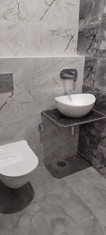 Bathroom in 2 BHK Villa at Ansal Sushant Golf city, Sushant Golf City – for Sale
