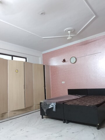 Kitchen in 4 BHK Builder Floor at Sector 40 – for Rent