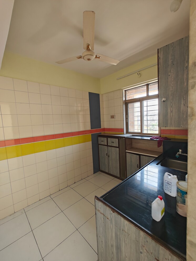 Bathroom, maruti-radhamit 1 Bedroom 650 Sq.Ft. Apartment In Nerul Navi Mumbai 8207217