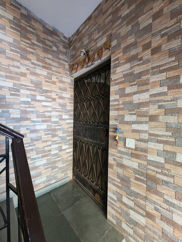 Staircase in 3 BHK Builder Floor at Sector 51 – for Rent