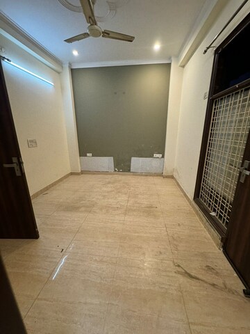Room in 2 BHK Builder Floor at Sector 47 – for Rent