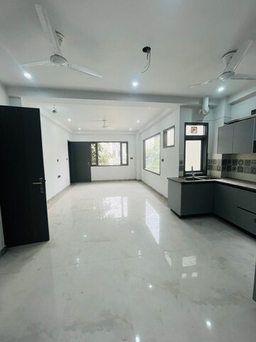 Kitchen in 2 BHK Builder Floor at Sector 46 – for Rent