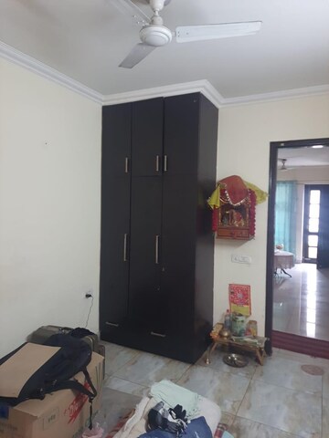 Living Room in 2 BHK Builder Floor at Sector 40 – for Rent
