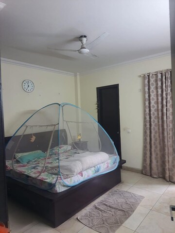 Bedroom in 2 BHK Builder Floor at Sector 40 – for Rent