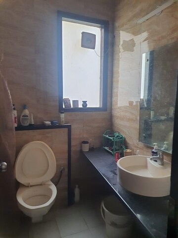 Bathroom in 2 BHK Builder Floor at Sector 40 – for Rent