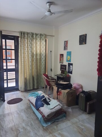 Living Room in 2 BHK Builder Floor at Sector 40 – for Rent