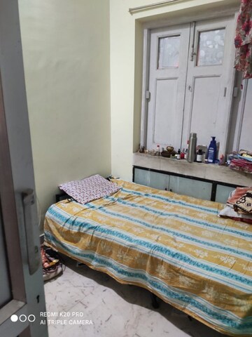 Room in  Pg at Tollygunge – for Rent