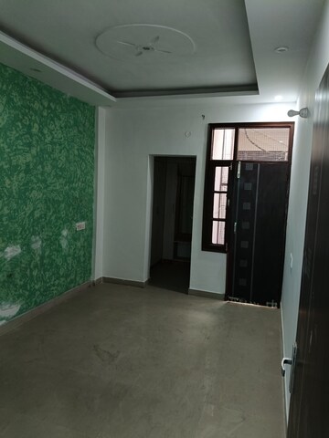 Room in 2 BHK Builder Floor at Guru Nanak Enclave, Dhakoli Village – for Sale