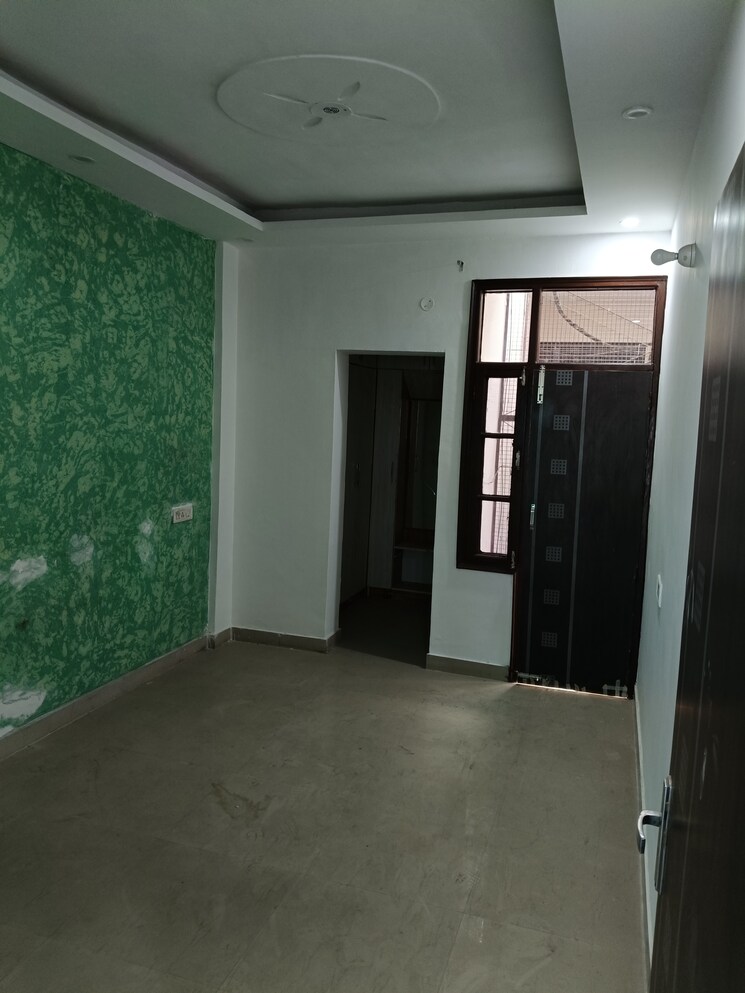 Room, guru-nanak-enclave 2 Bedroom 900 Sq.Ft. Builder Floor In Dhakoli Village Zirakpur 8207337