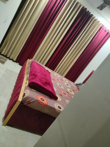 Furnished Amenities in 3 BHK Builder Floor at Ghazipur – for Sale