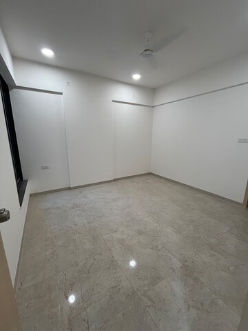 Room in 2 BHK Apartment at Rama Metro Life, Tathawade – for Rent
