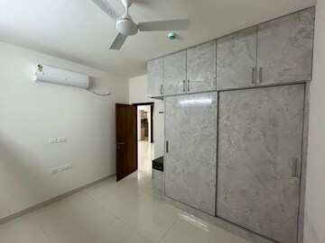 Room in 3.5 BHK Apartment at Prestige High Fields, Gachibowli – for Rent