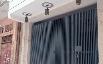 3.5 BHK Independent House For Sale in Mukherjee Nagar