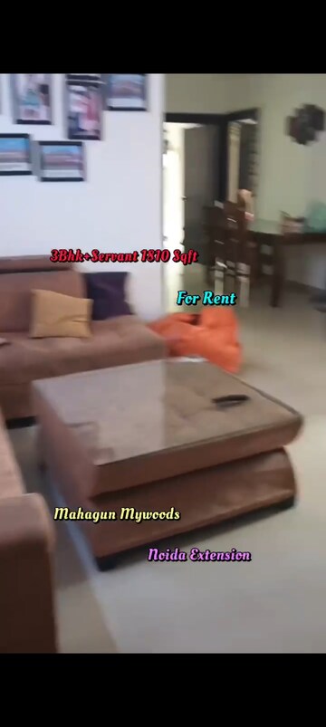 Bedroom in 3.5 BHK Apartment at Sector 16c Greater Noida – for Rent