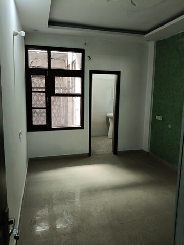 Room in 3 BHK Independent House at Dhakoli Village – for Sale