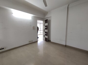 Room in 2 BHK Apartment at Vasant Kunj – for Rent
