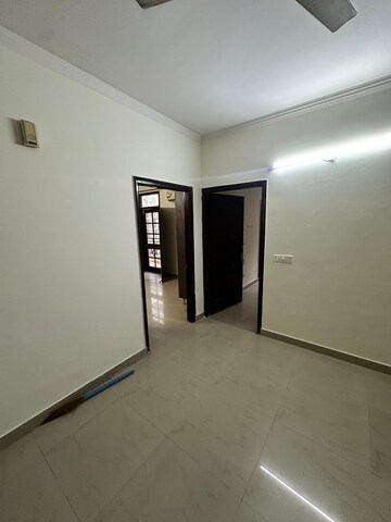 Room in 3 BHK Builder Floor at Peer Mucchalla – for Rent
