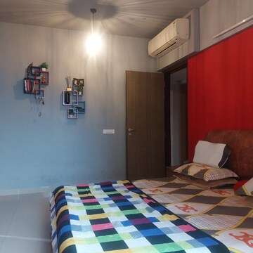 Bedroom in 3 BHK Apartment at DB Orchid Woods, Goregaon East – for Rent