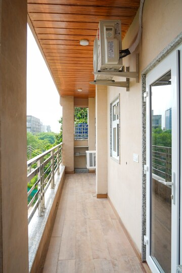 Building Lobby in 3 BHK Builder Floor at Sector 42 – for Rent