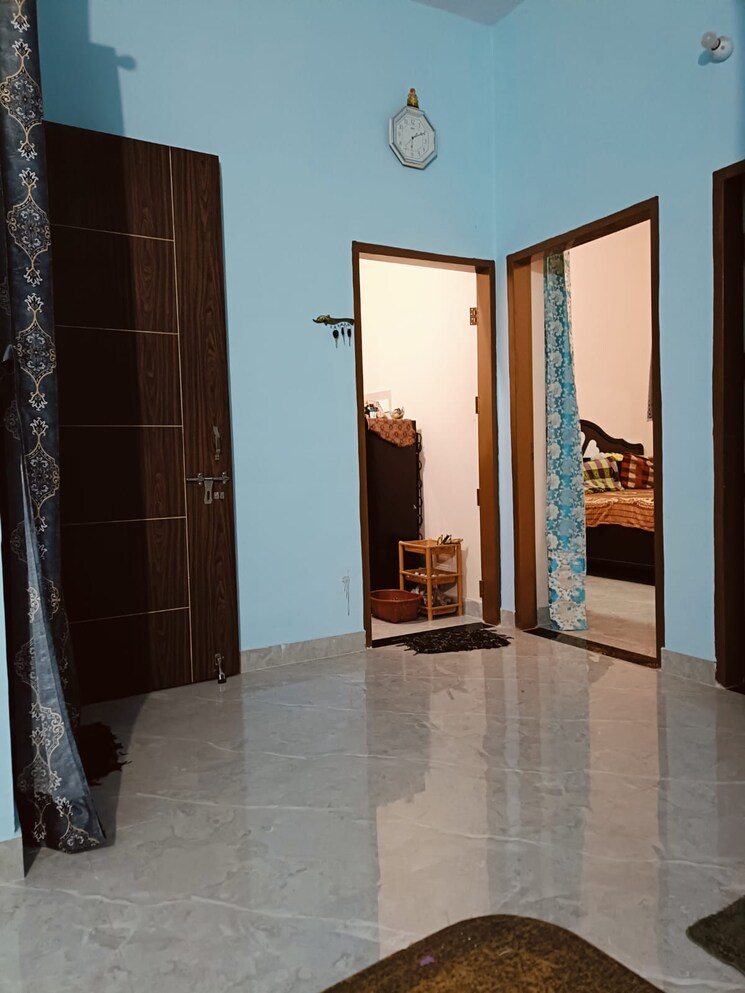 Room, ludhiana chandigarh hwy 3 Bedroom 100 Sq.Yd. Independent House In LudhianA Chandigarh Hwy Mohali 8207592
