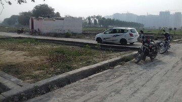 Plot Area in  Plot at Yamuna Expressway – for Sale