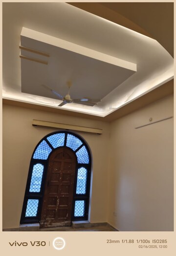 Furnished Amenities in 2 BHK Independent House at Gomti Nagar – for Rent