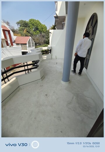 Balcony in 2 BHK Independent House at Gomti Nagar – for Rent