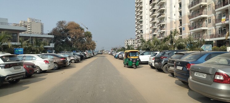  Parking, suncity-avenue-76 2 Bedroom 735 Sq.Ft. Apartment In Sector 76 Gurgaon 8207664