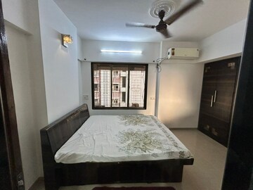 1 BHK Apartment For Rent in Bandra West