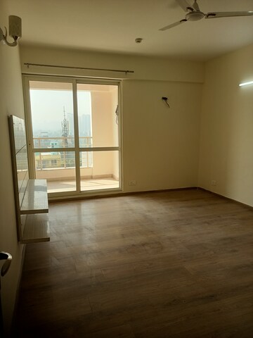 Room in 3.5 BHK Apartment at The 3C Lotus Panache, Sector 110 – for Rent