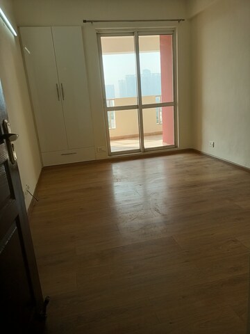 Room in 3.5 BHK Apartment at The 3C Lotus Panache, Sector 110 – for Rent