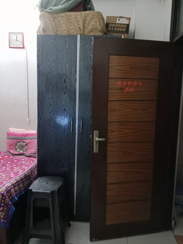 Furnished Amenities in 3 BHK Builder Floor at Akriti Complex, Vaishali Sector 6 – for Rent