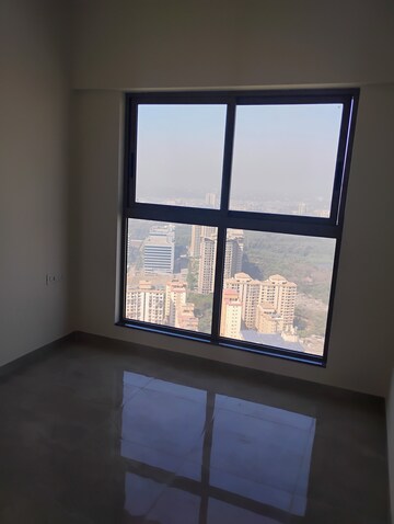 Room in 2 BHK Apartment at Sheth Irene, Malad West – for Rent