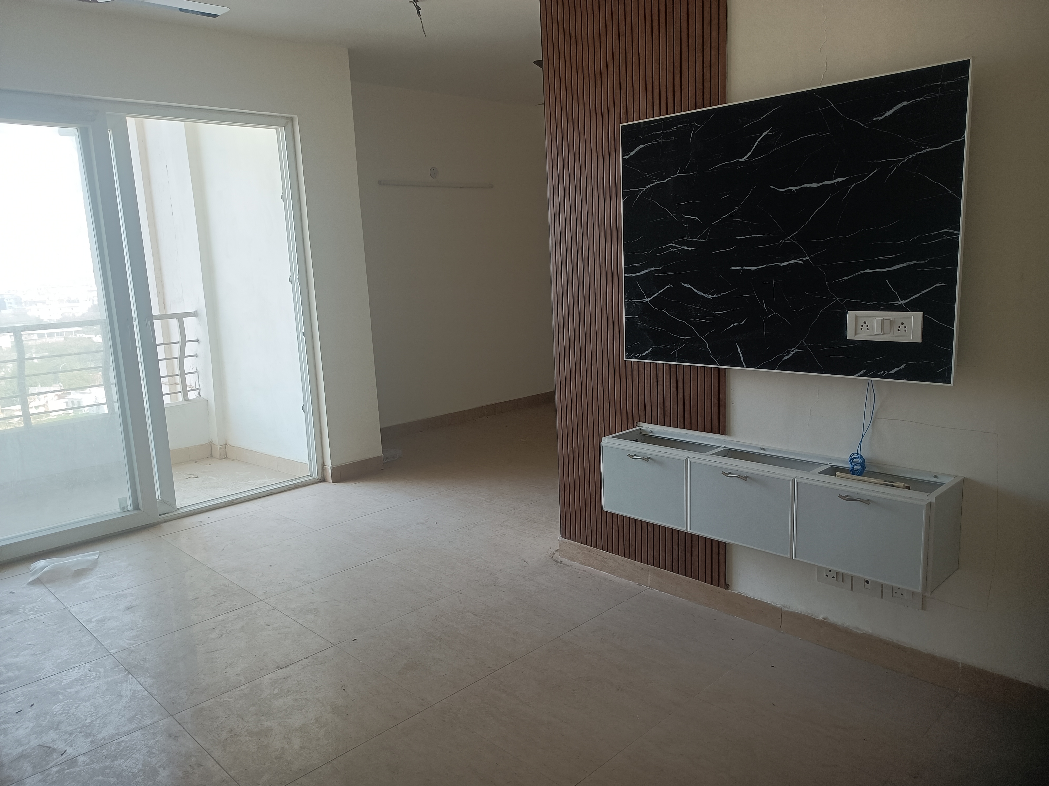 2 BHK Apartment For Rent in Lotus Panache