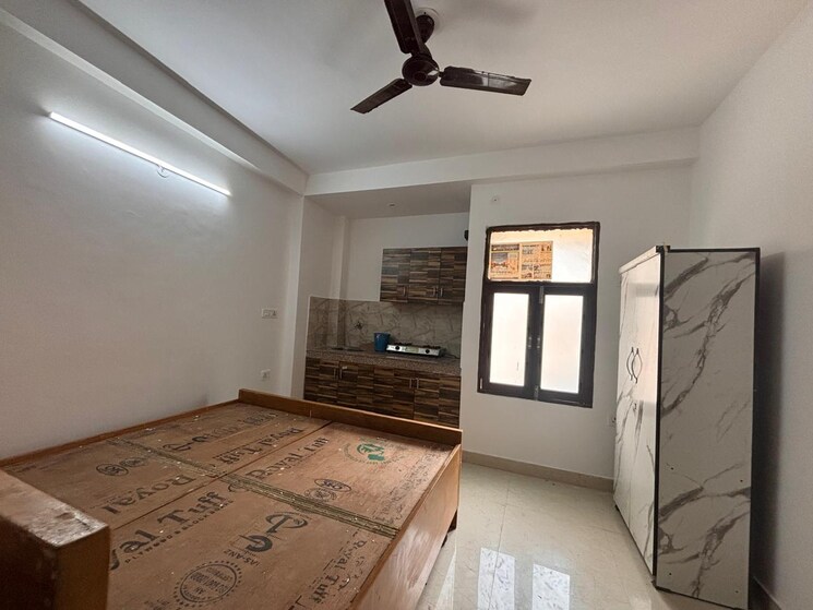 Room, saket 1 RK 350 Sq.Ft. Builder Floor In Saket Delhi 8207793