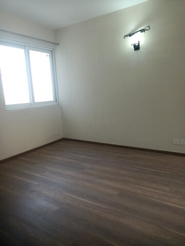 Room in 4 BHK Apartment at 3C Lotus Panache, Sector 110 – for Rent