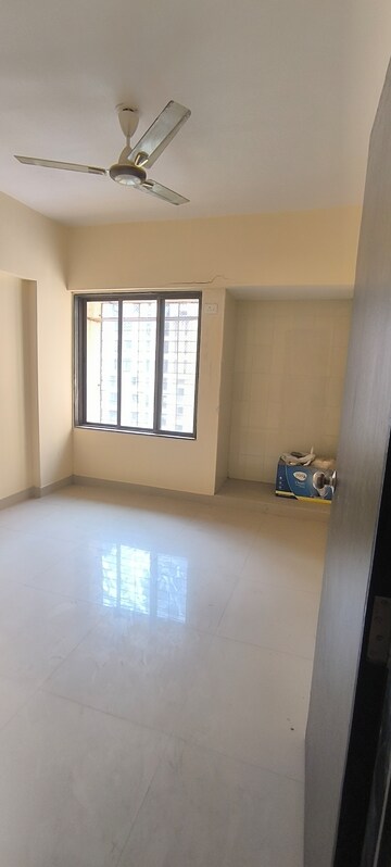 Master Bedroom in 1 BHK Apartment at Hubtown Gardenia, Mira Road – for Sale