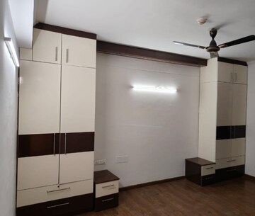 Room in 3 BHK Apartment at Experion Windchants, Sector 112 – for Rent